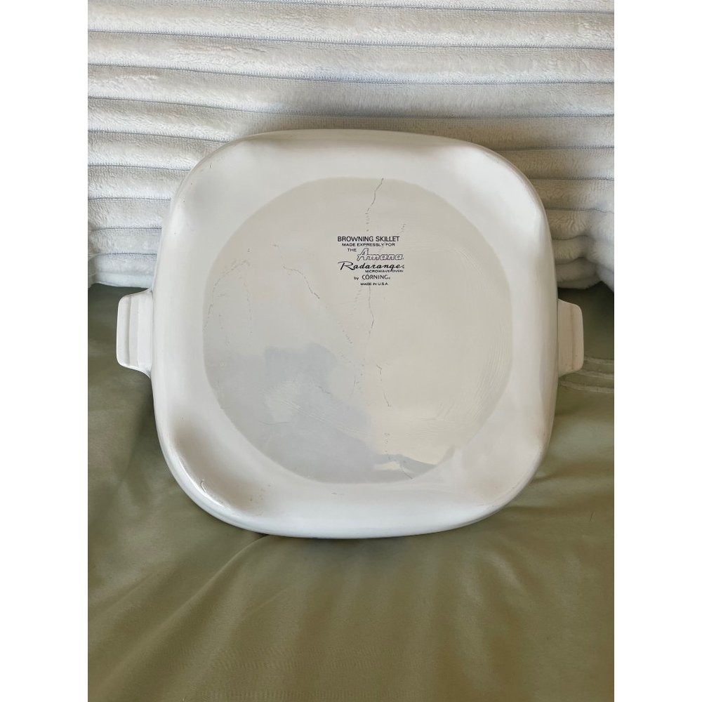 Vintage Amana Radarange by Corning Blue Colonial House Browning Casserole Baking - Picture 7 of 12